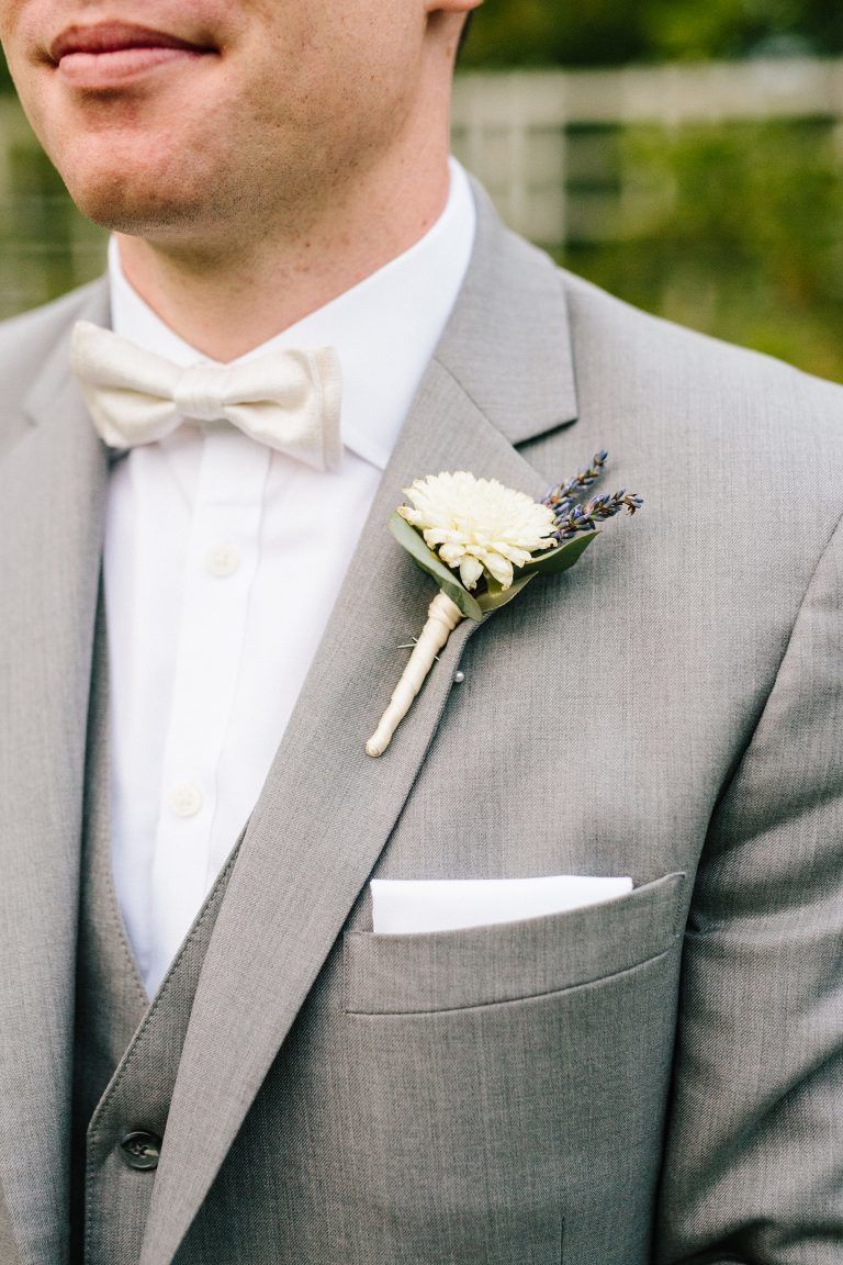 Boutonnieres We Love: Choosing Flowers for the Men in Your Wedding | by ...