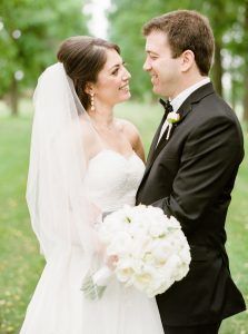 Dara & Jonathan - Peony Garden Rose Spray Rose - Village Club at Sands Point - By Lindsay Madden Photography - 12