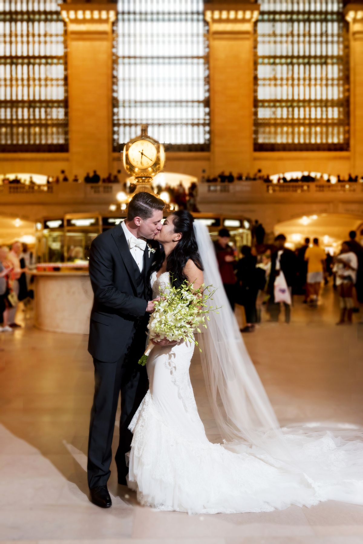 Nina & Vincent Wedding – Bride and Groom in Grand Central – Bryant Park ...